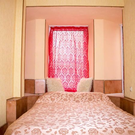 Matras Hotel Київ Екстер'єр фото